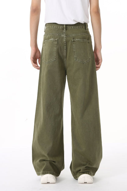 Distressed Wide Leg Jeans with Pockets