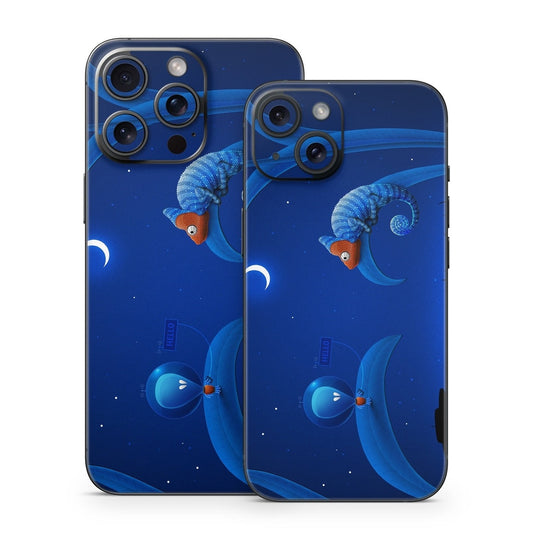 Alien and Chameleon - Apple iPhone 15 Skin